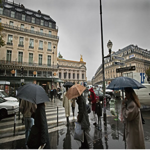 巴黎在下雨